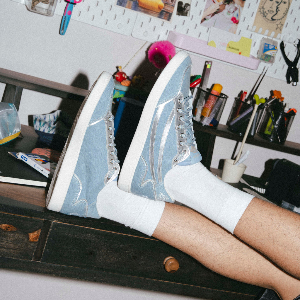 Gully Number 001 - Baaz Baadal Blue
