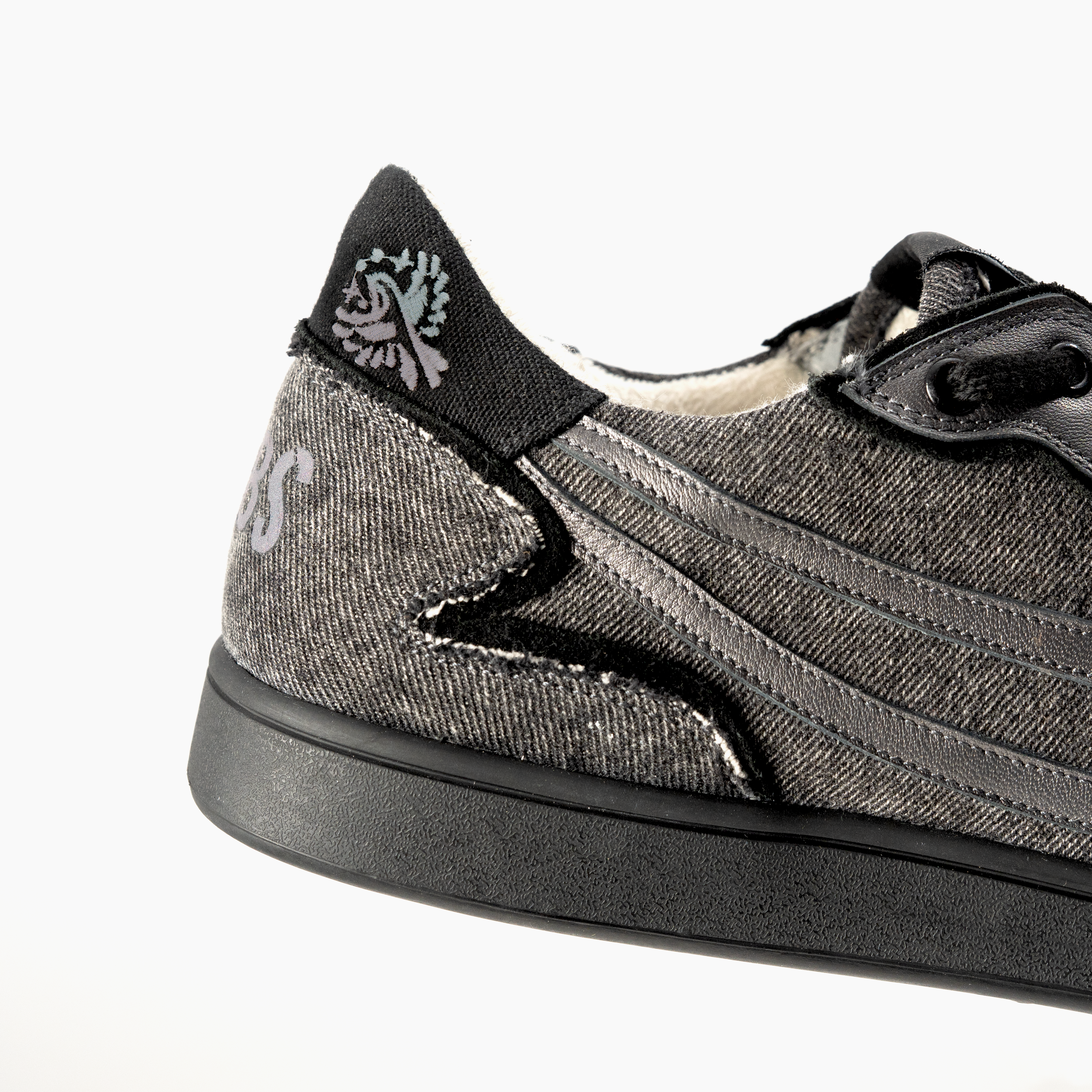 Gully Number 001 -  Baaz Chaaya Grey for Women