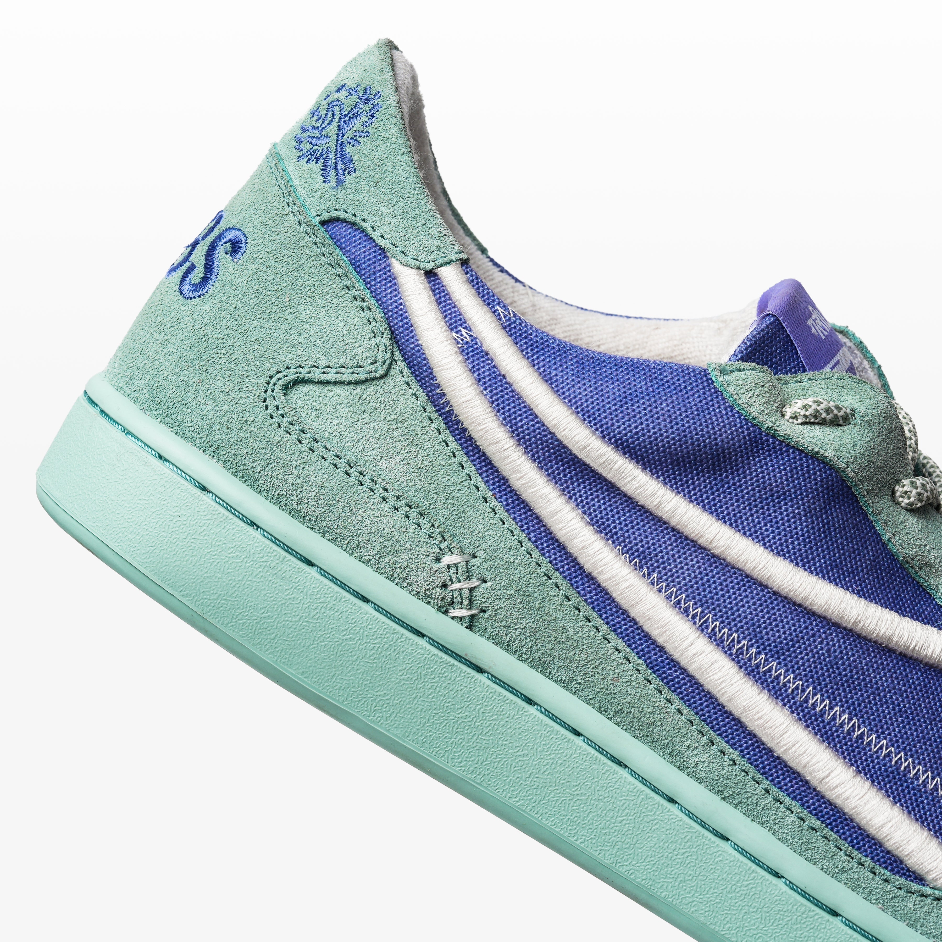 GULLY NUMBER 001 - Baaz Taal Blue
