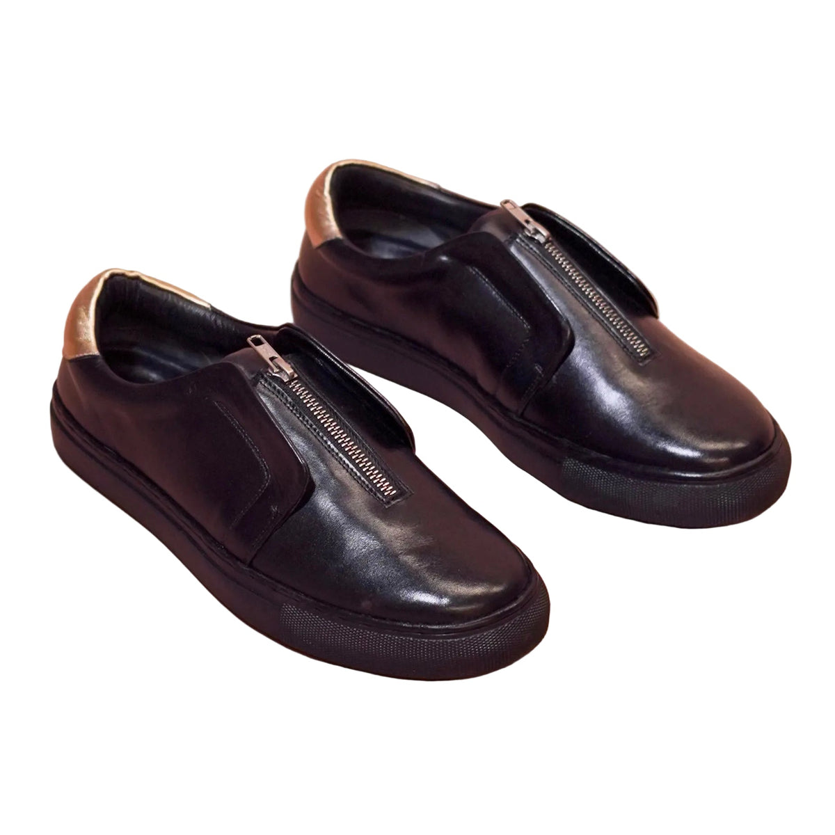 Pigro Nero sneakers by DMODOT, image 2 of 8