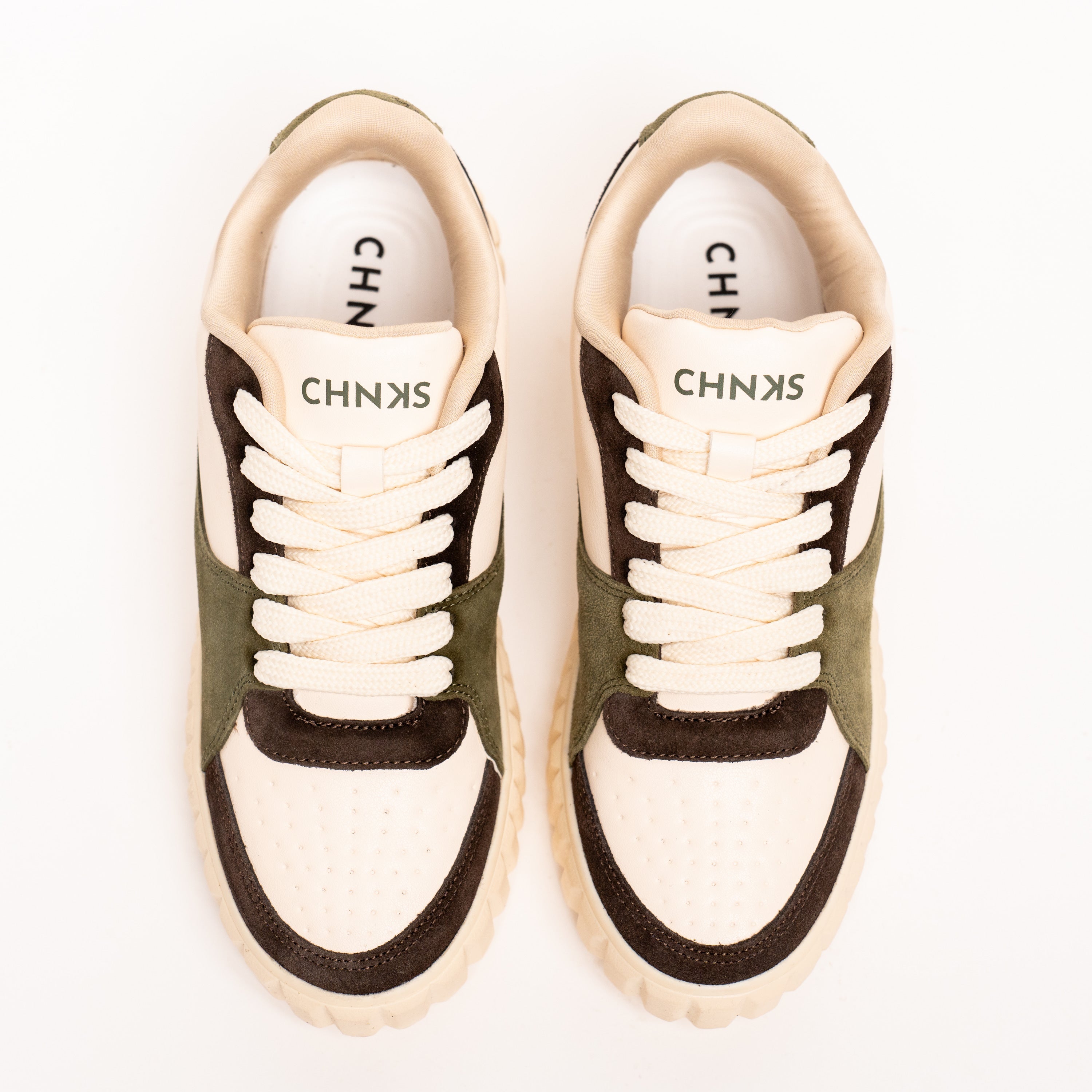 THE GAIA CHNKS